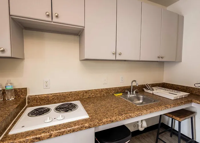 Apartment Cozy Retreat For 2 Guests *